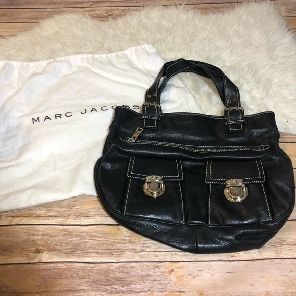 Marc Jacobs Handbags - Marc Jacobs multi pocket black tote bag